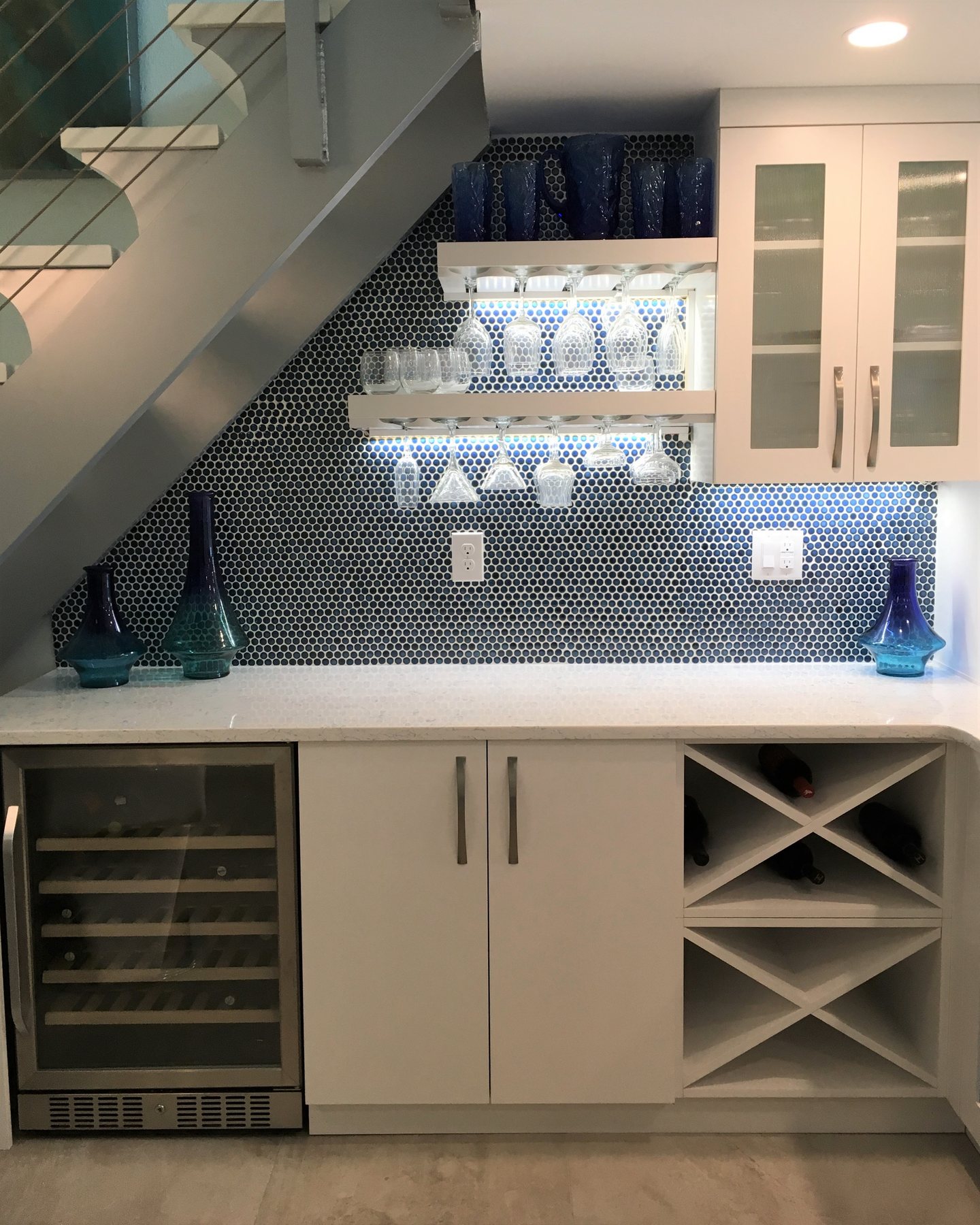 Built-in beverage bar